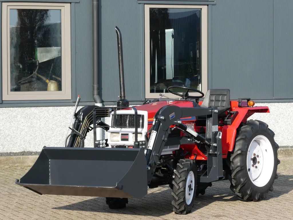 Yanmar F16D 4wd / 0860 Draaiuren / Voorlader