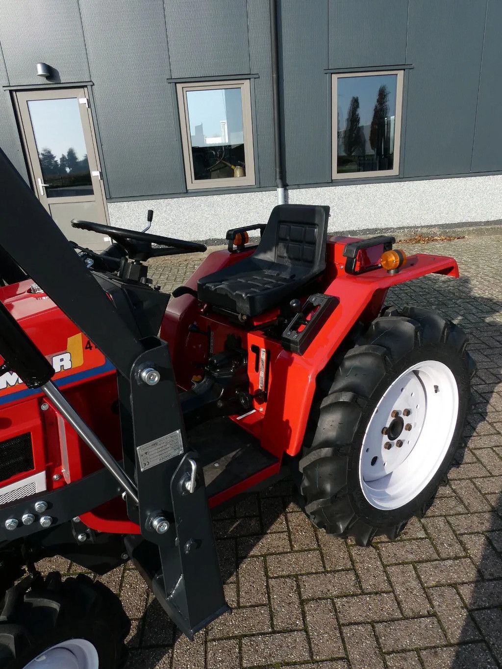 Yanmar F16D 4wd / 0860 Draaiuren / Voorlader