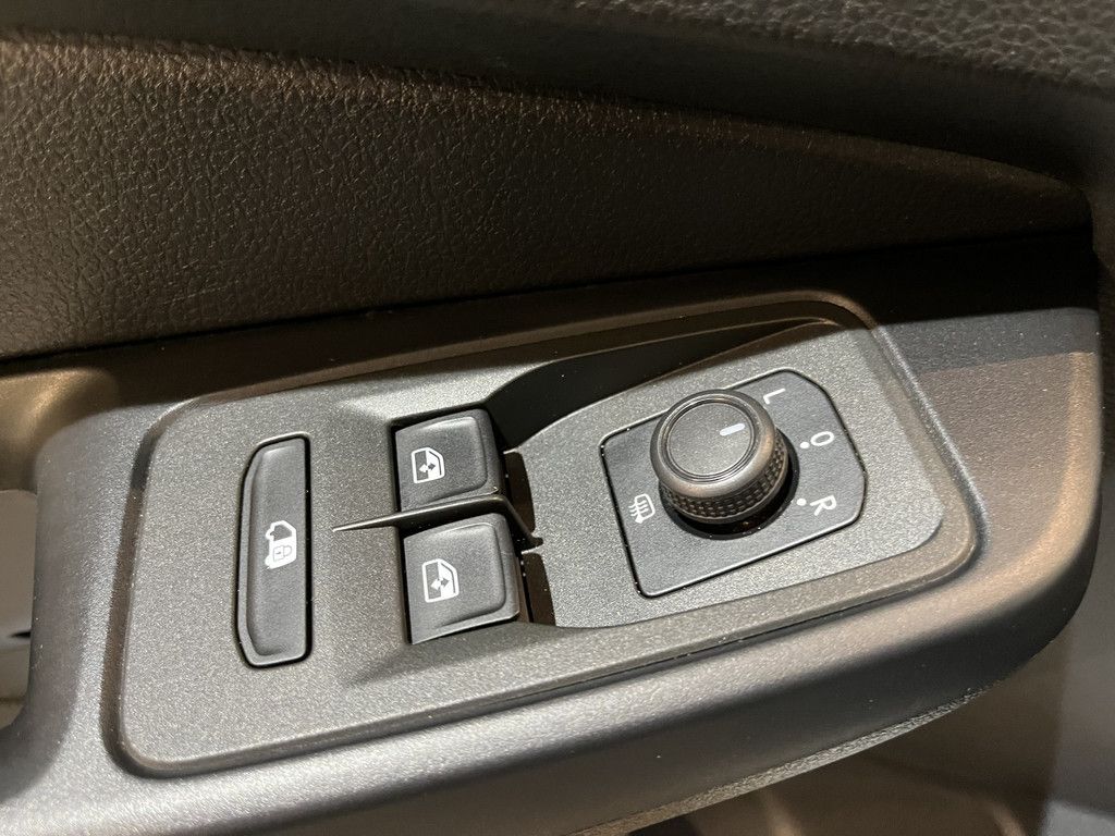 Volkswagen Caddy 2.0 TDI 123 PK Automaat / Euro 6 / CarPlay / Airco / Cruise Control / PDC / Navigatie