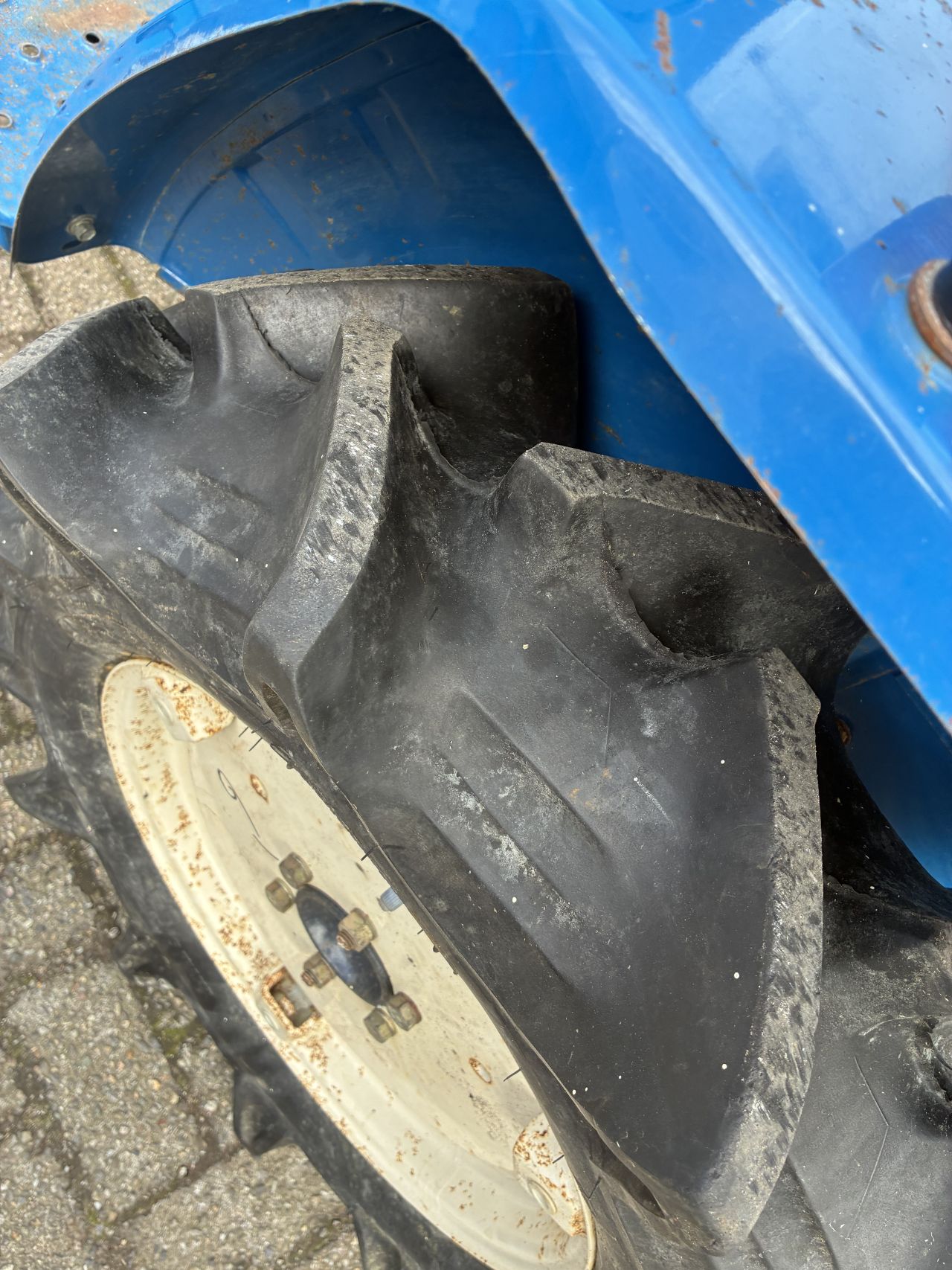 Iseki tu1400 4wd met frees