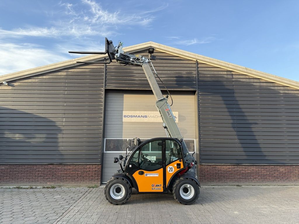 Giant GT5048 tendo compact verreiker NIEUW