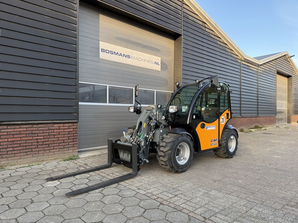 Giant GT5048 tendo compact verreiker NIEUW