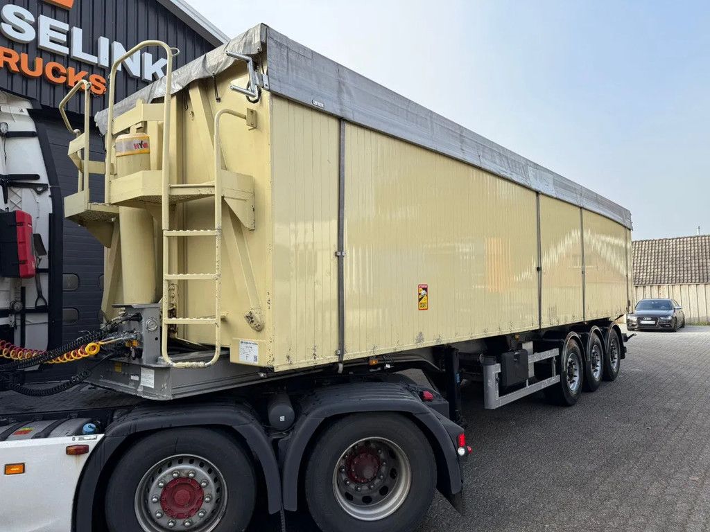 Benalu 60m3 Optiliner Vol alu SELF SUPPORT 6.460KG Good tyres!