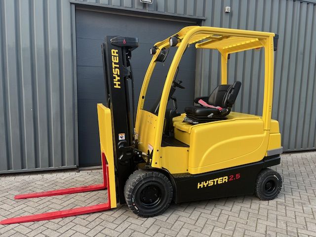 Nieuwe Hyster J2.5 XN heftruck 2500 kg Triplo Sideshift Nieuw !!