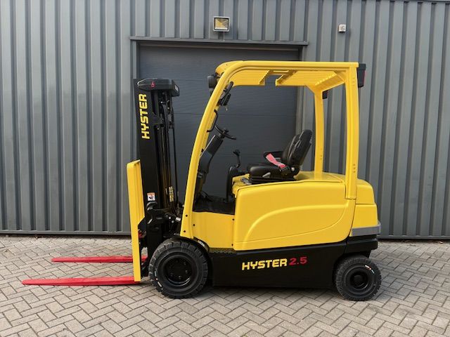 Nieuwe Hyster J2.5 XN heftruck 2500 kg Triplo Sideshift Nieuw !!