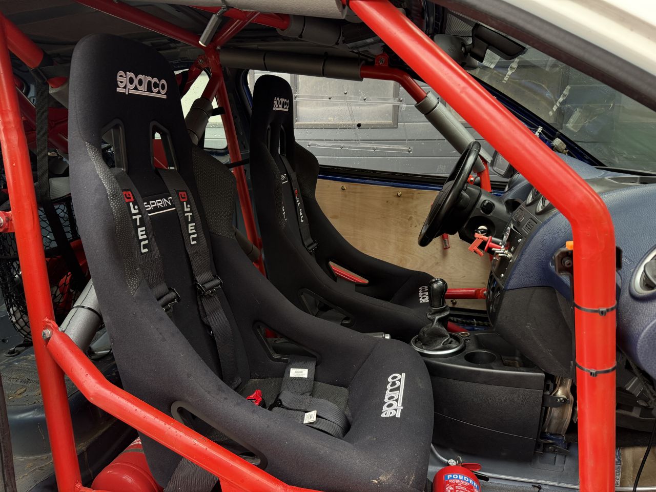 Ford Fiesta ST150 Mk6 Rallyauto– Sparco, rolkooi, revisie motor