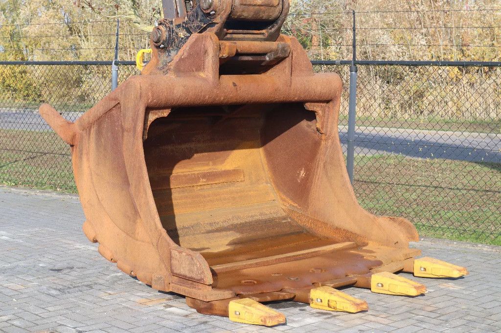 Volvo EC480 EL | HAMMER LINES | BUCKET | QUICK COUPLER