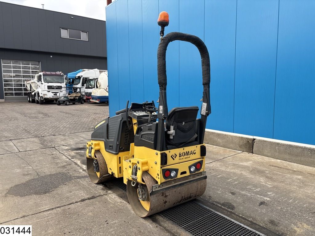 Bomag BW 100ADM-5 2207h, 15,1KW