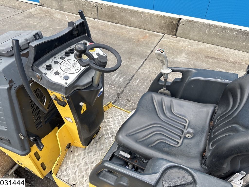 Bomag BW 100ADM-5 2207h, 15,1KW