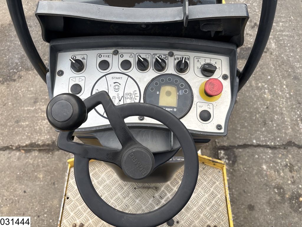 Bomag BW 100ADM-5 2207h, 15,1KW