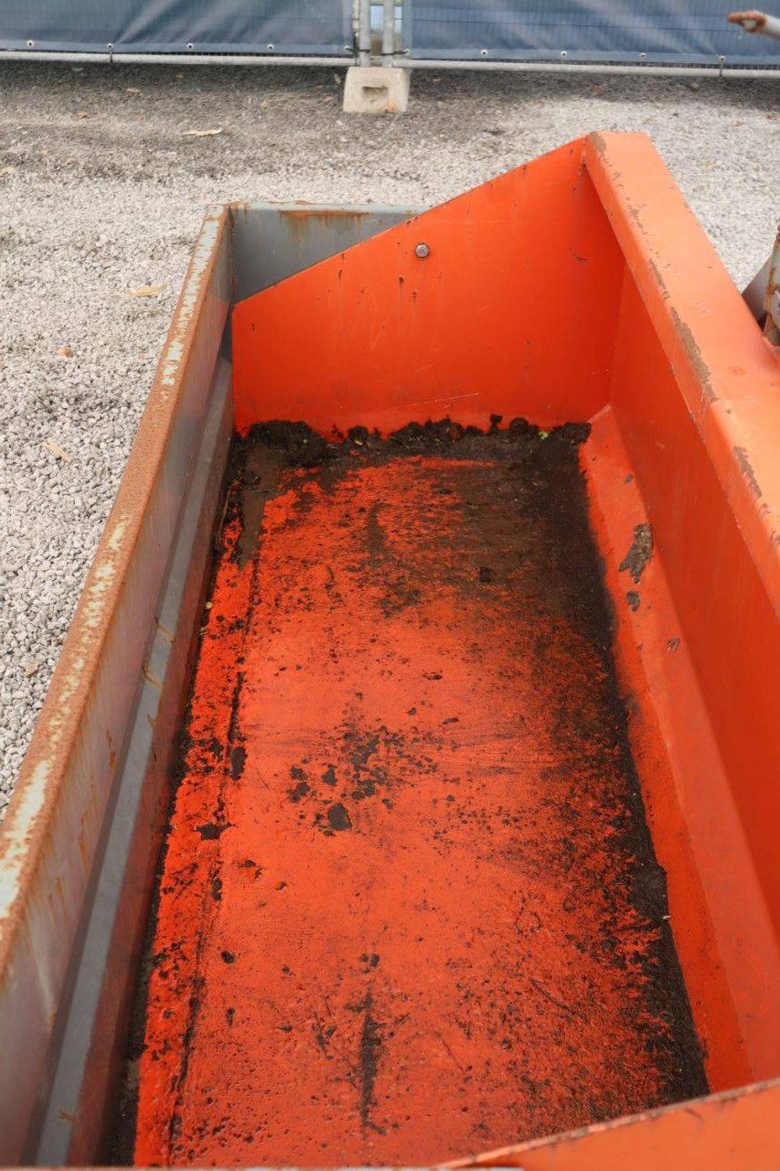 Ground bucket