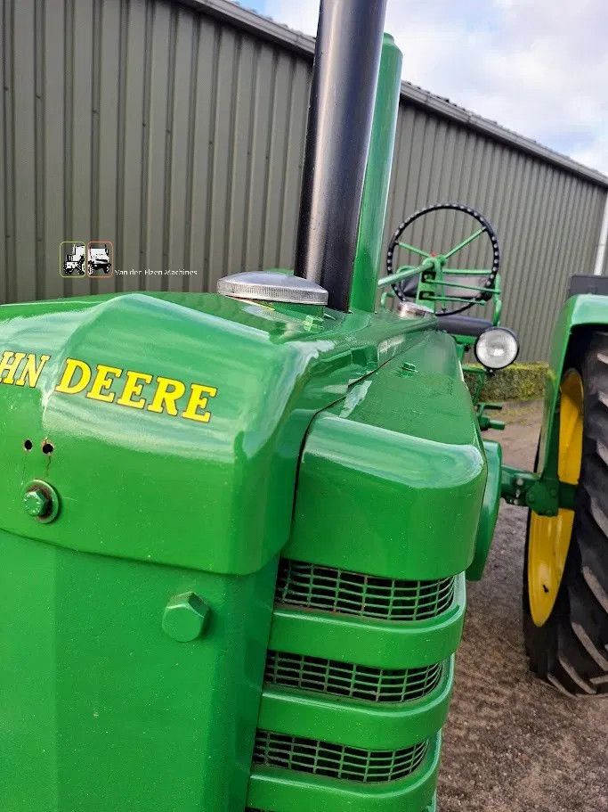 John Deere B