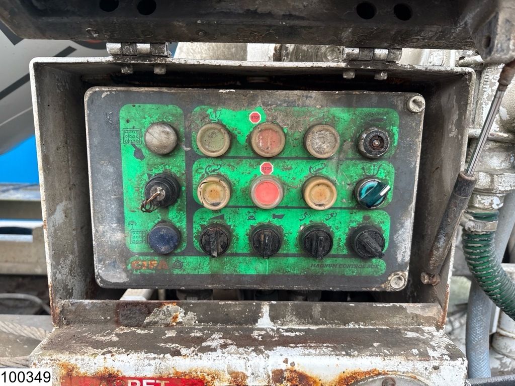 Renault Kerax 420 8x4, EURO 3, Cifa MK20, 9m3