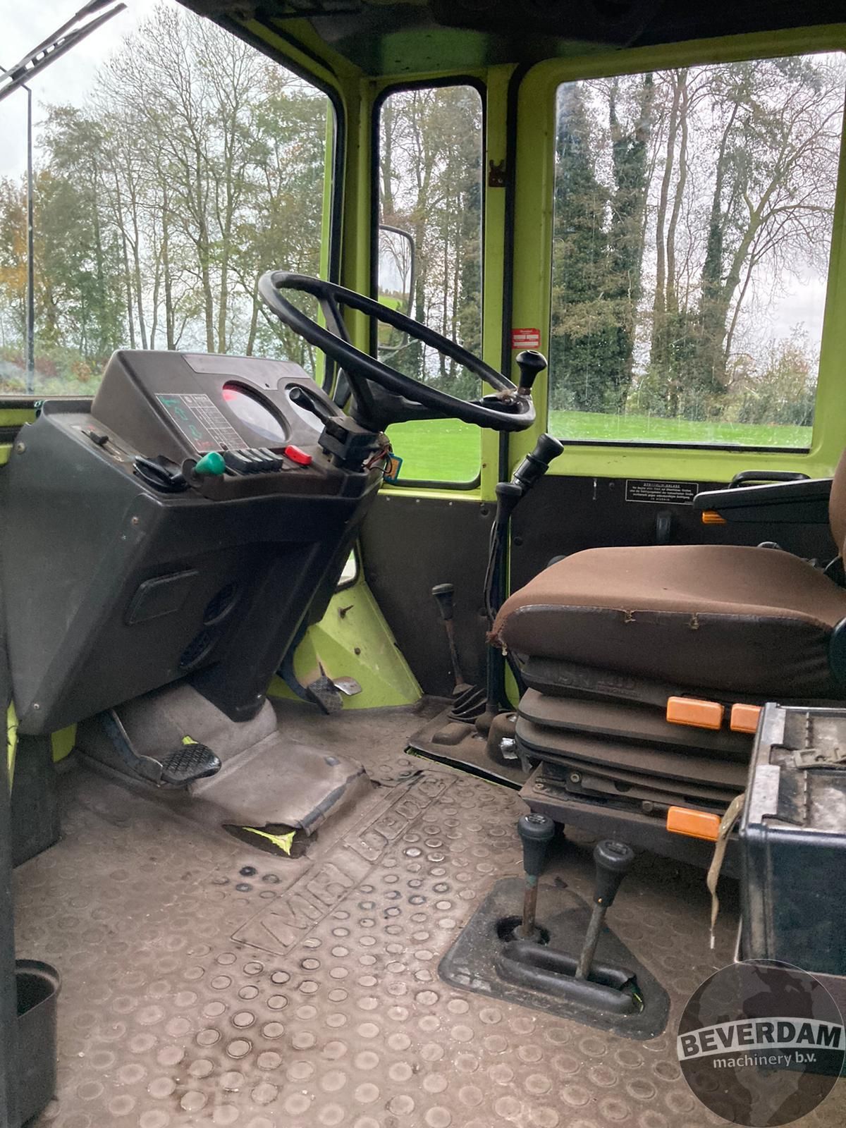 Mercedes MB Trac 900