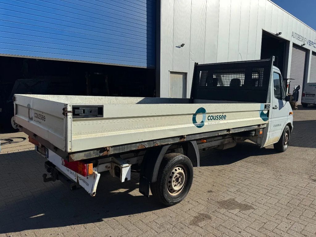 Mercedes-Benz Sprinter 311 **BELGIAN VAN-PLATEAU 4M**