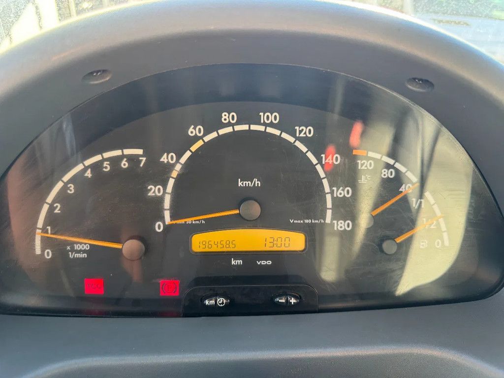 Mercedes-Benz Sprinter 311 **BELGIAN VAN-PLATEAU 4M**