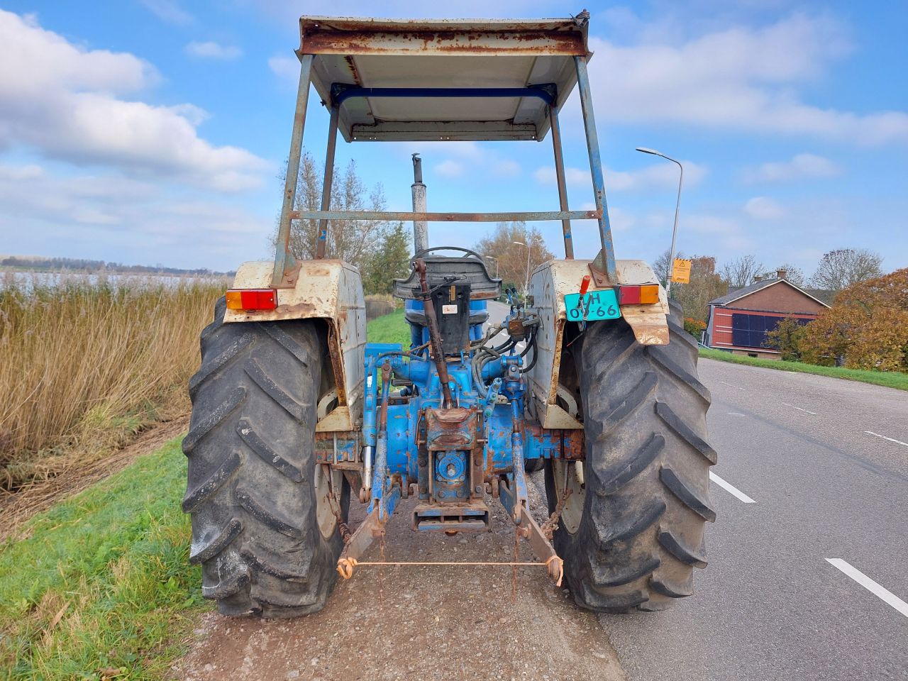 Ford 7600 met zonnedak MARGE