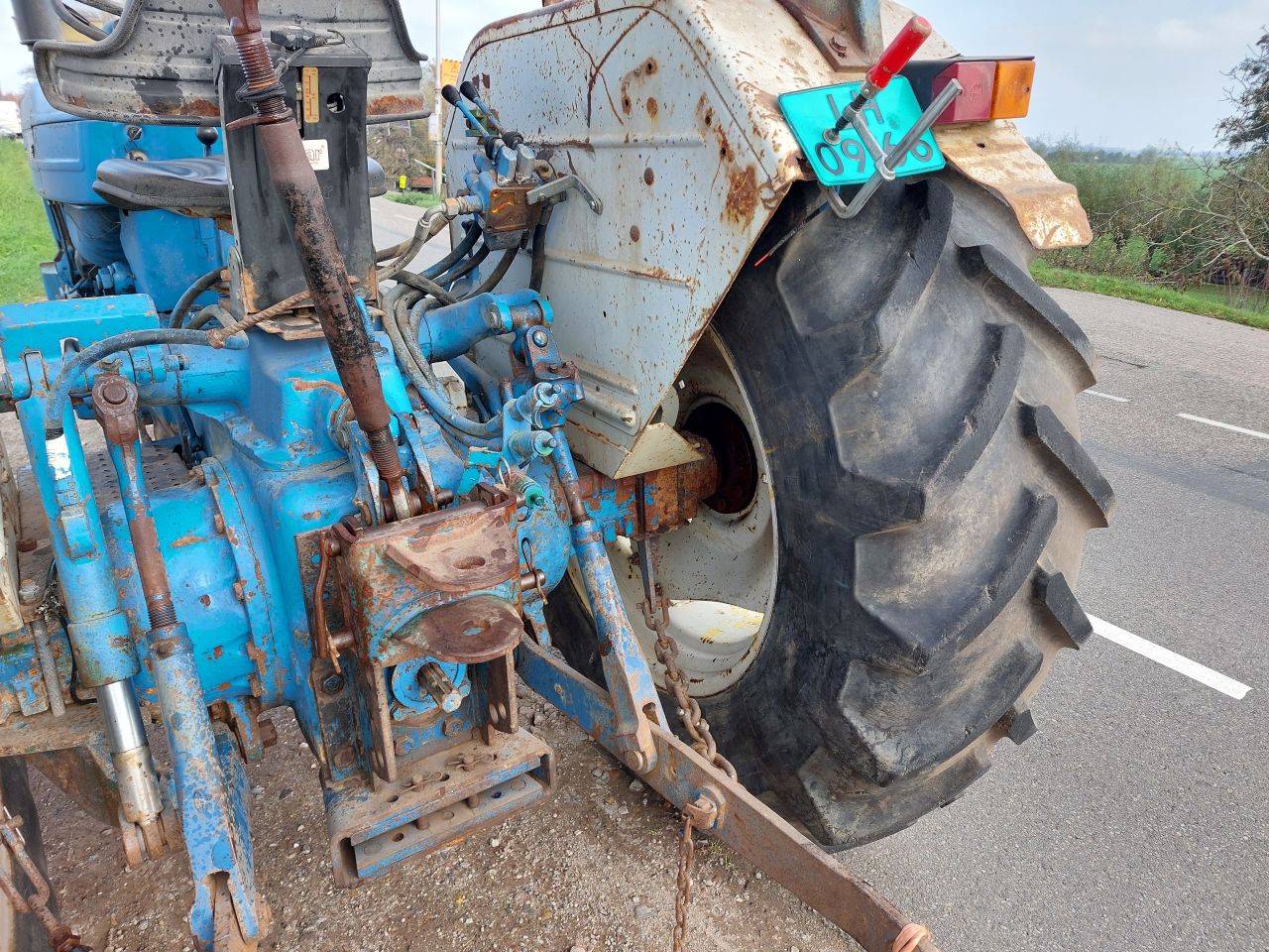 Ford 7600 met zonnedak MARGE