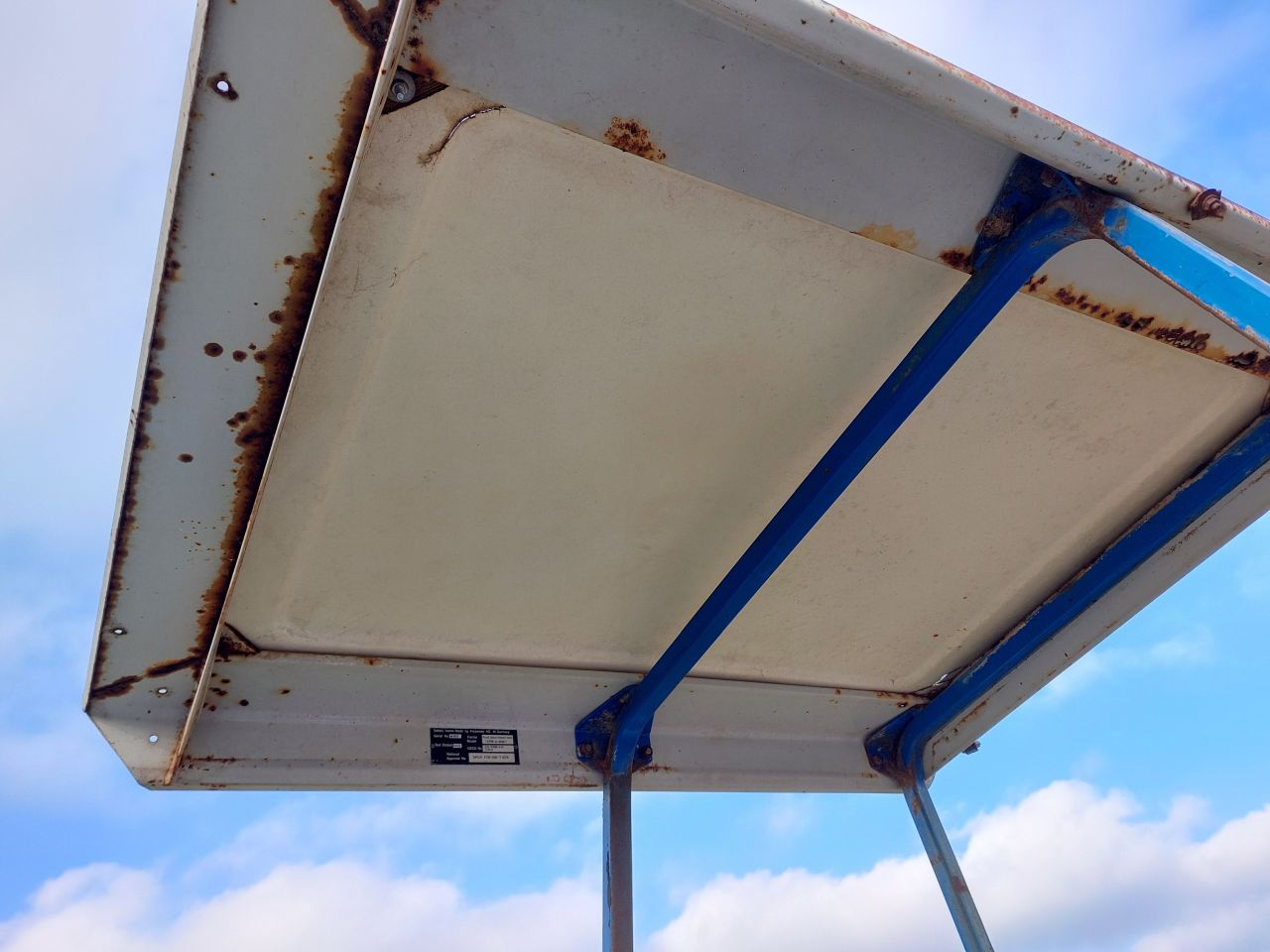 Ford 7600 met zonnedak MARGE