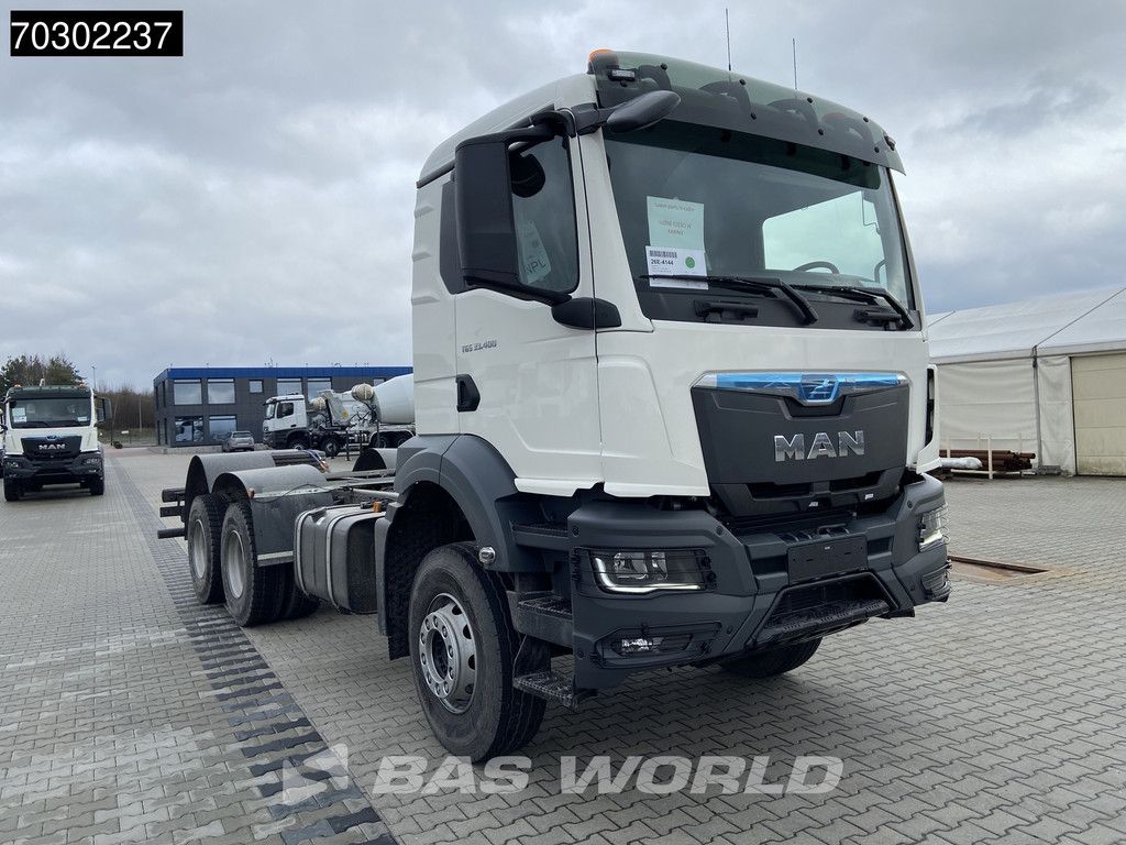 MAN TGS 33.400 6X4 NEW 6x4 chassis Big-Axle Manual Airco EURO 2