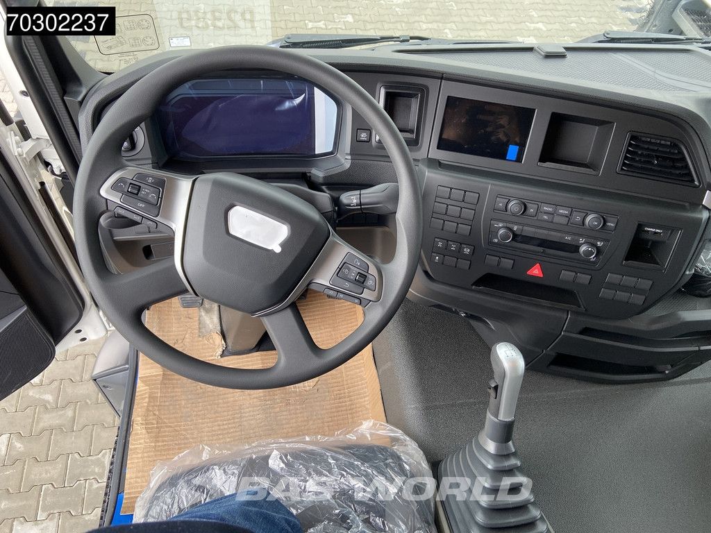 MAN TGS 33.400 6X4 NEW 6x4 chassis Big-Axle Manual Airco EURO 2