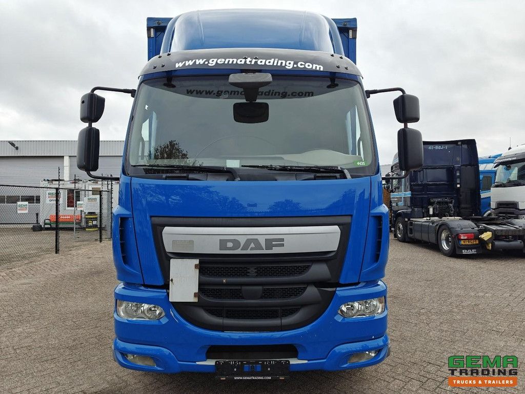 DAF FA LF280 4x2 Daycab Euro 6 - 6 cylinder - 7.5 m sliding tarpaulin + 2500 kg tail lift - HH floor