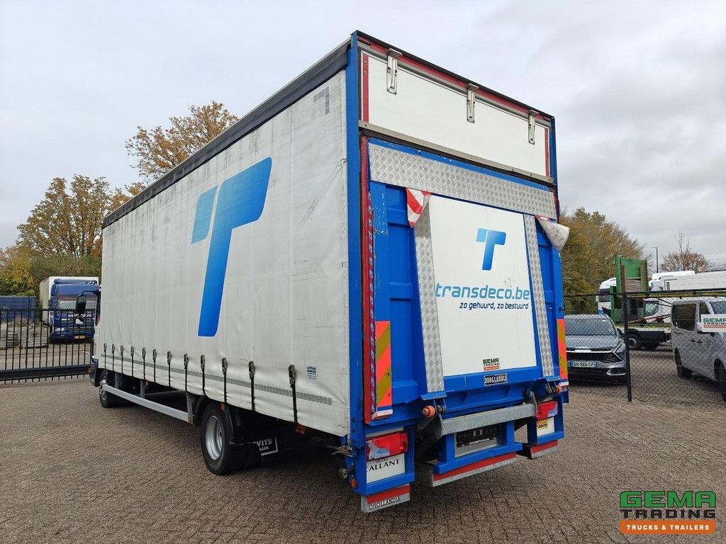 MAN TGL 12.250 4x2 Daycab Euro6 - 12T - Sliding tarpaulin 7.7m + Tail lift 1500kg - 3 seats - 125,000km!