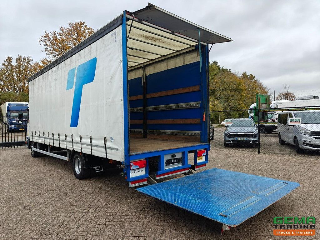MAN TGL 12.250 4x2 Daycab Euro6 - 12T - Sliding tarpaulin 7.7m + Tail lift 1500kg - 3 seats - 125,000km!