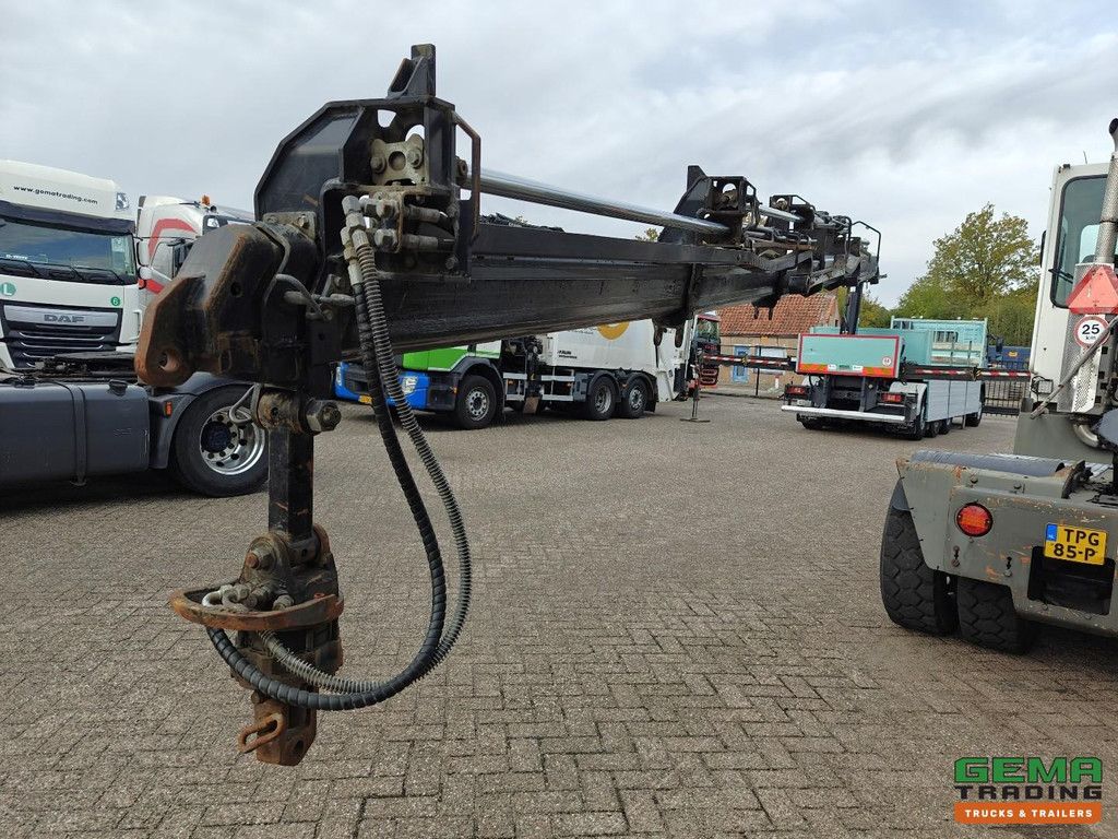 Volvo FMX 410 8x4/4 Daycab Euro5 - Open Loading Platform 6.8m + Hiab 244 E-6 Hipro - 258,000km - Hub Reduction - 05/2026 MOT