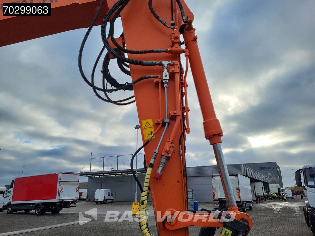 Hitachi ZX140W -5B Engcon Tiltrotator