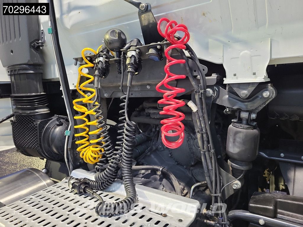 Iveco S-Way S-Way 460 4X2 LNG! Retarder 2x Tanks