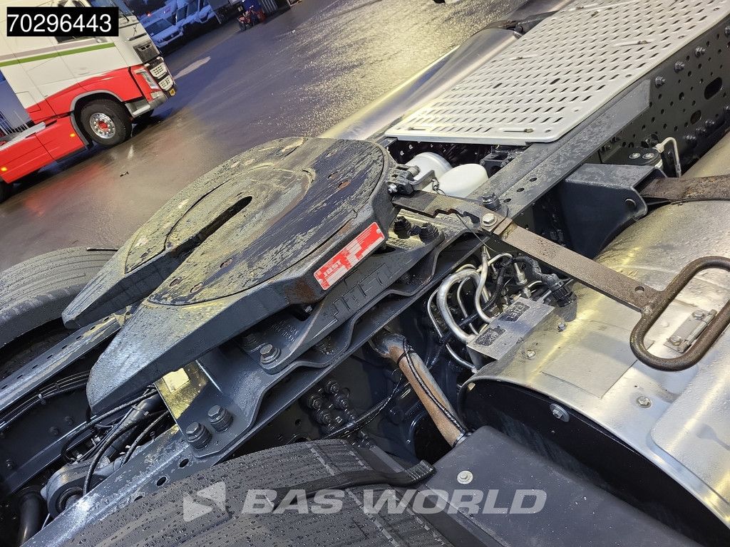 Iveco S-Way S-Way 460 4X2 LNG! Retarder 2x Tanks