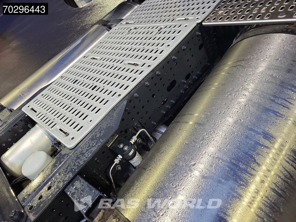 Iveco S-Way S-Way 460 4X2 LNG! Retarder 2x Tanks