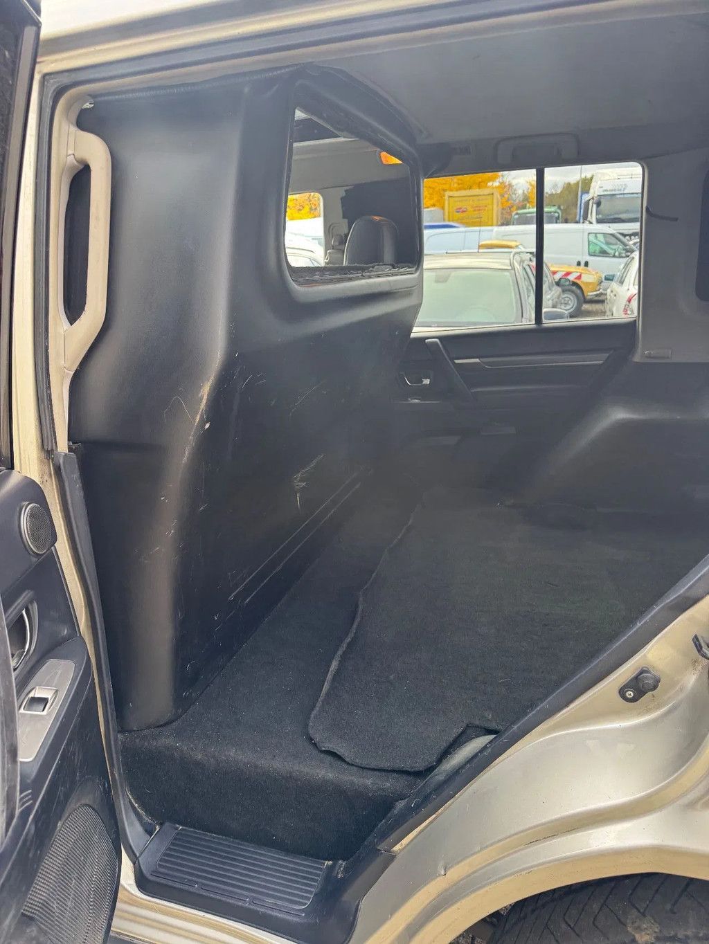 Mitsubishi PAJERO **3200TD-AUTOMAAT-AC-TOPSHAPE-LICHTE VRACHT**