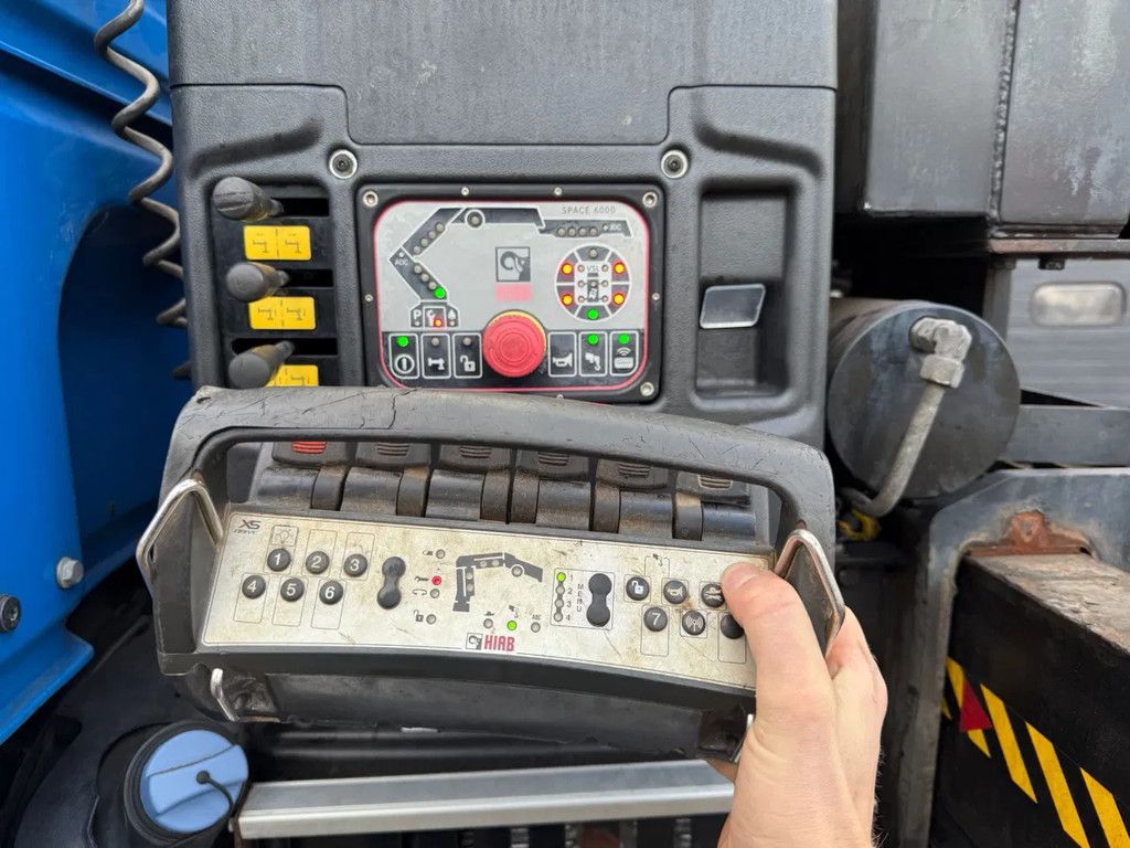 DAF XF 440 6X2 HIAB 19 ton/meter kraan Schuifschotel EURO 6 APK 05/2026