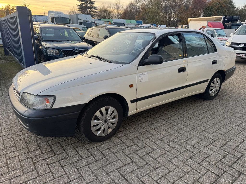 Toyota Carina E **1600XLI-VERRY CLEAN**