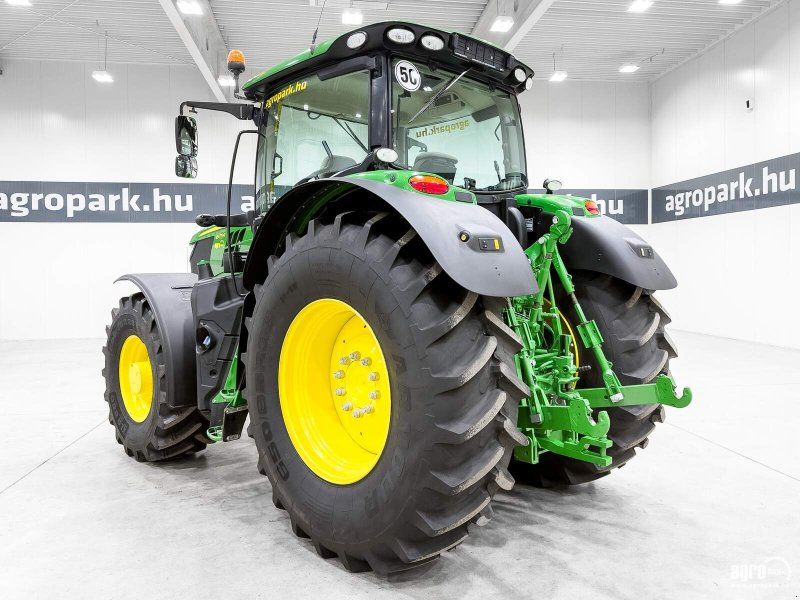 John Deere 6175R