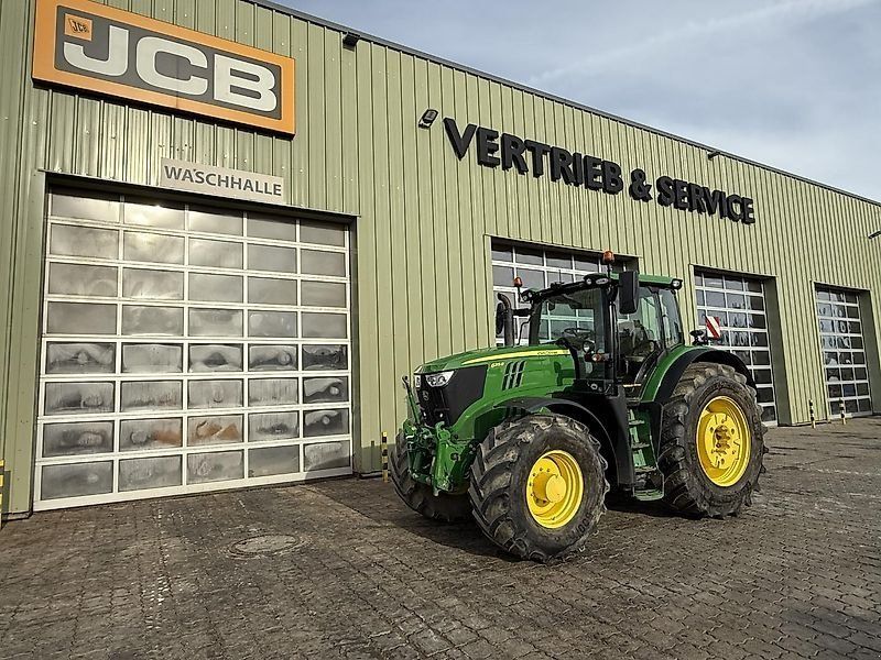 John Deere 6215R Premium