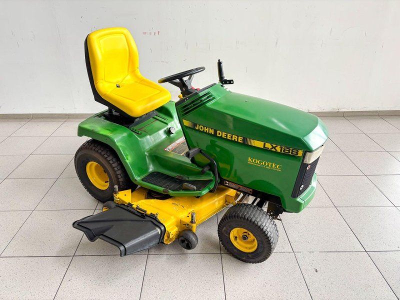 John Deere LX188