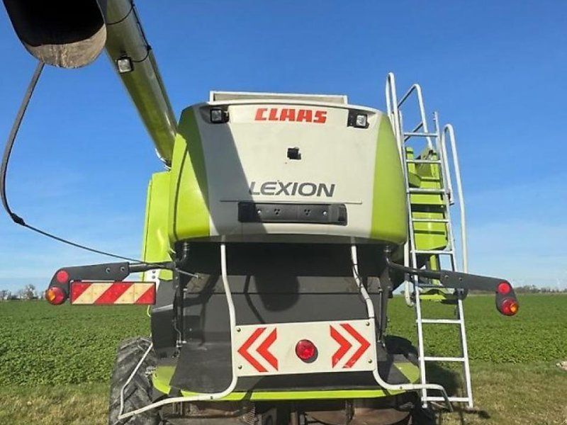 Claas Lexion 600 + SW V900 + Anhänger