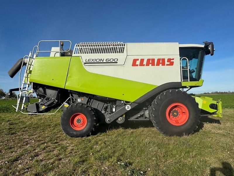 Claas Lexion 600 + SW V900 + Anhänger