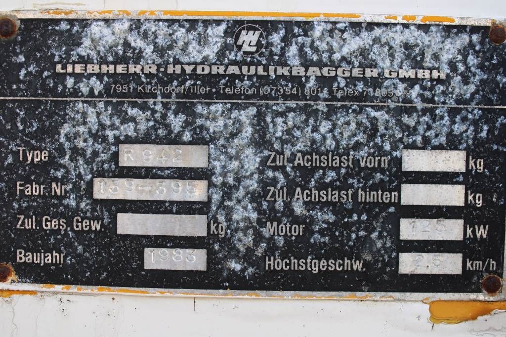 Liebherr R 942