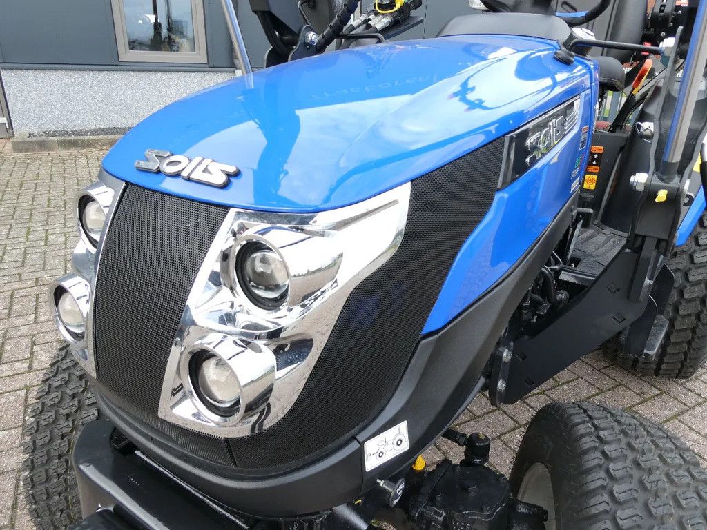 Solis 26 4wd HST / 00003 Draaiuren / Voorlader