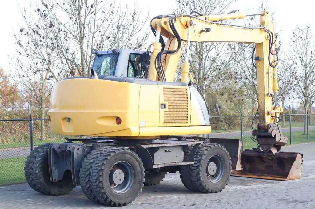 New Holland MH CITY | TILT BUCKET | QUICK COUPLER | DOZER BLADE