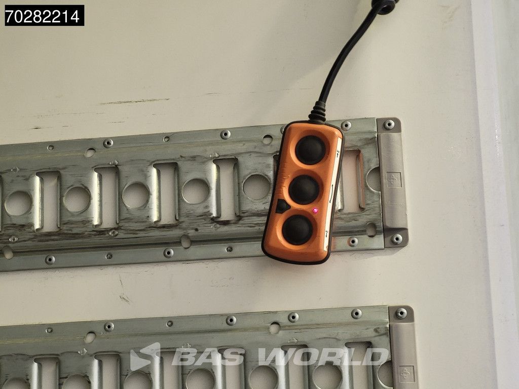 Mercedes Atego Atego 1324 4X2 Thermo-King T1200 R Automatic 1500kg Ladebordwand Euro 6