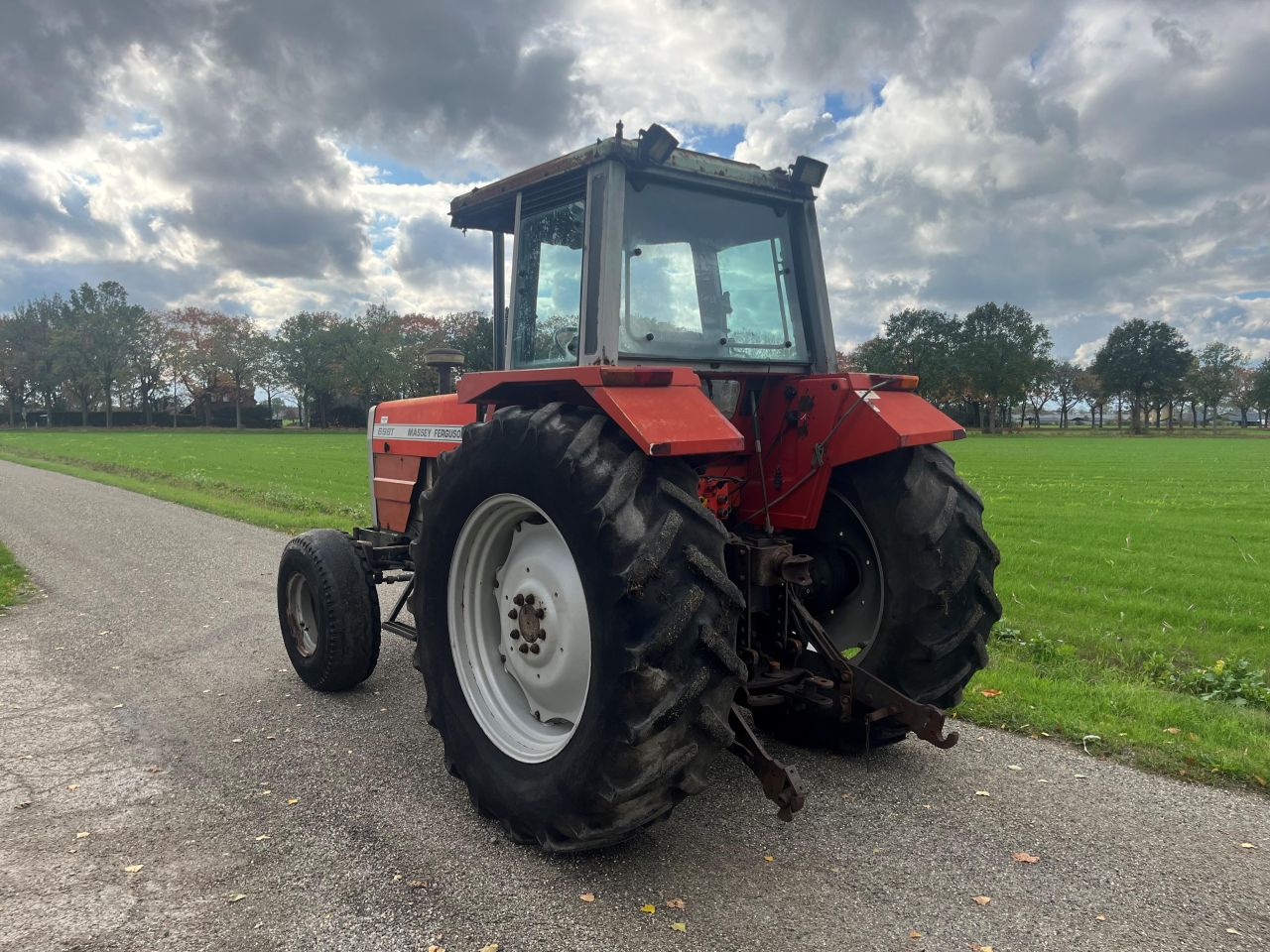Massey-Ferguson 698T