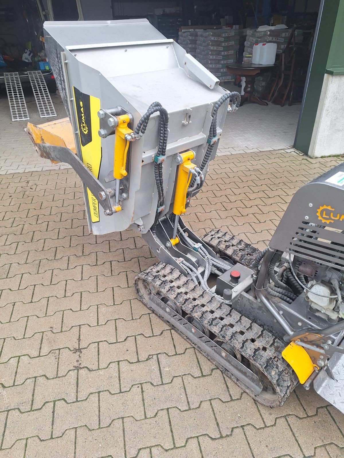 Te koop Lumag rubs dumper 500 kg laad vermogen Duits fabrikaat.