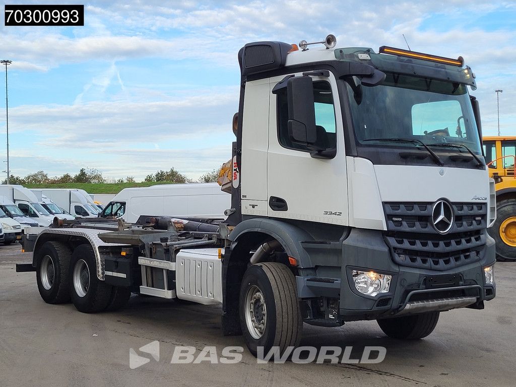Mercedes Arocs 3342 6X4 HYVA 26-62-S Hooklift Big-Axle Automatic Euro 6