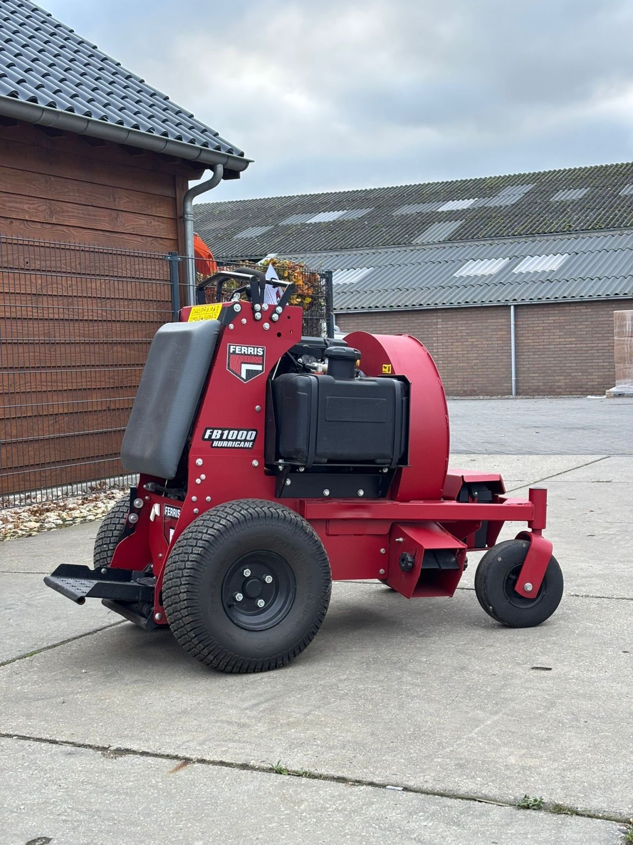 Ferris fb1000 hurricane bladblazer demo