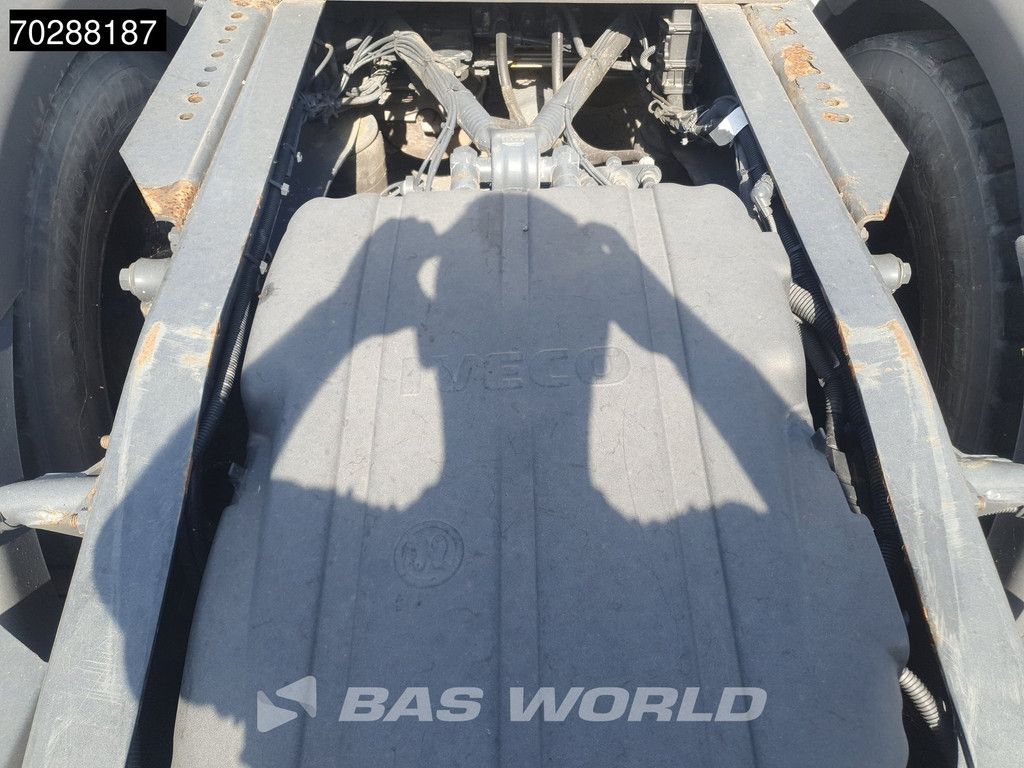 Iveco Stralis 400 4X2 Retarder 2xTanks LNG ACC Euro 6